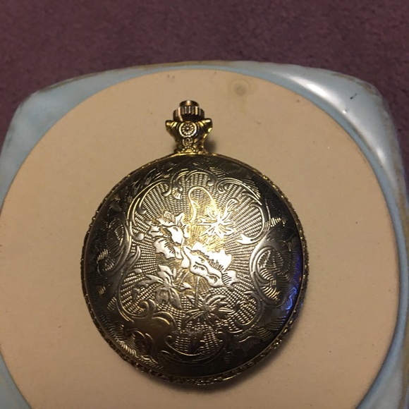 Watch - Picture 2 of 4